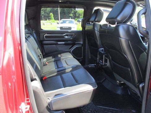 Used 2019 RAM 1500 Laramie w/ Sport Appearance Package AWD/4WD image 13