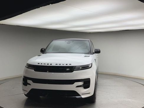 New 2026 Land Rover Range Rover Sport Dynamic SE image 7