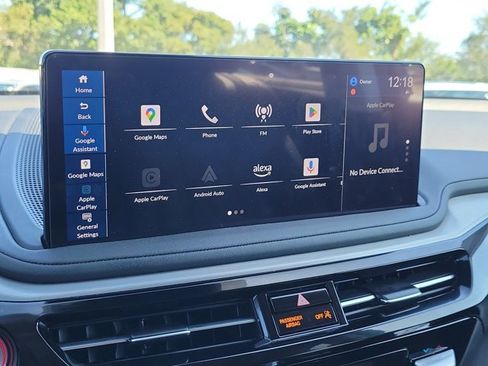 Certified 2025 Acura MDX w/ Technology Package image 16