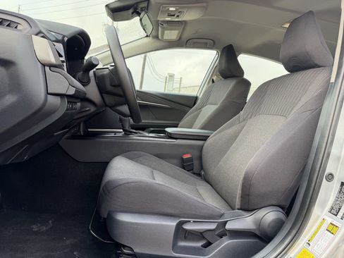 Used 2025 Toyota Camry LE FWD image 27