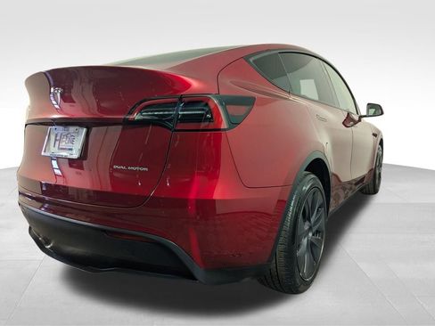 Used 2024 Tesla Model Y Long Range image 57