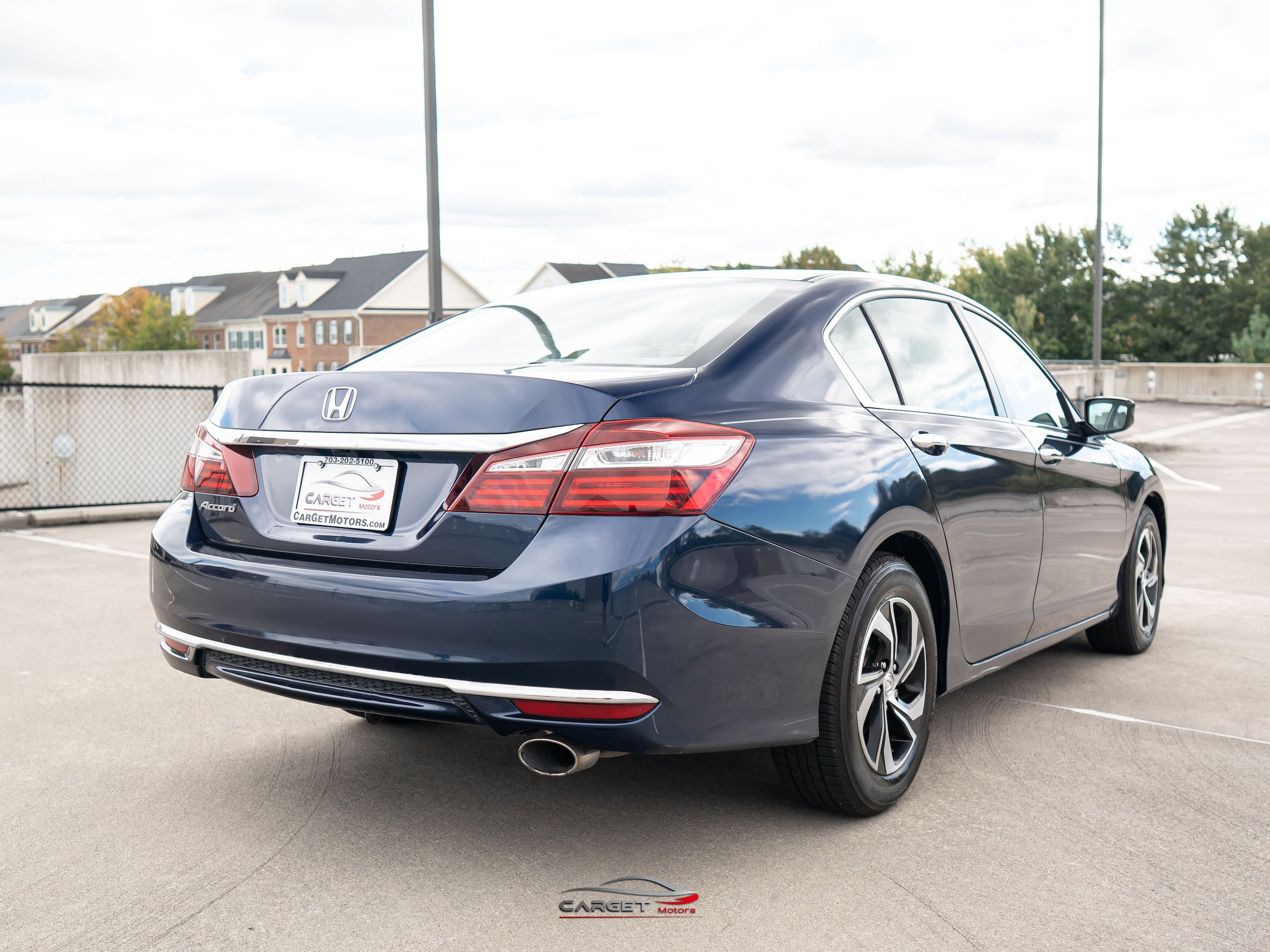Used 2017 Honda Accord LX image 6