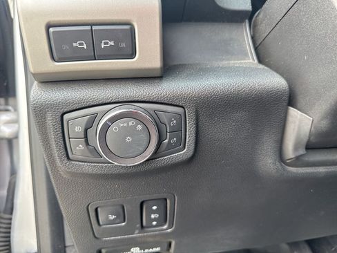 Used 2019 Ford F250 Lariat w/ Lariat Ultimate Package image 15