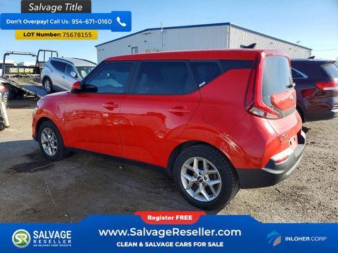Used 2021 Kia Soul S image 3