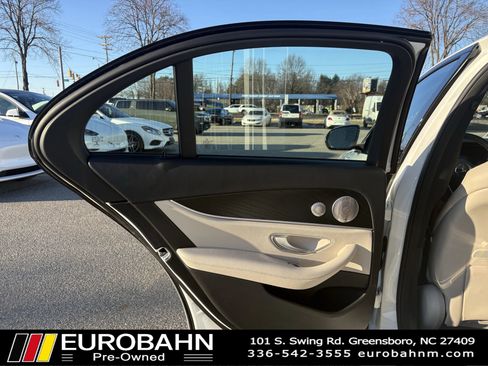 Used 2022 Mercedes-Benz E 450 4MATIC Sedan image 10