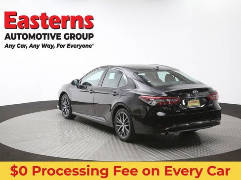 Used 2022 Toyota Camry XLE FWD image 64