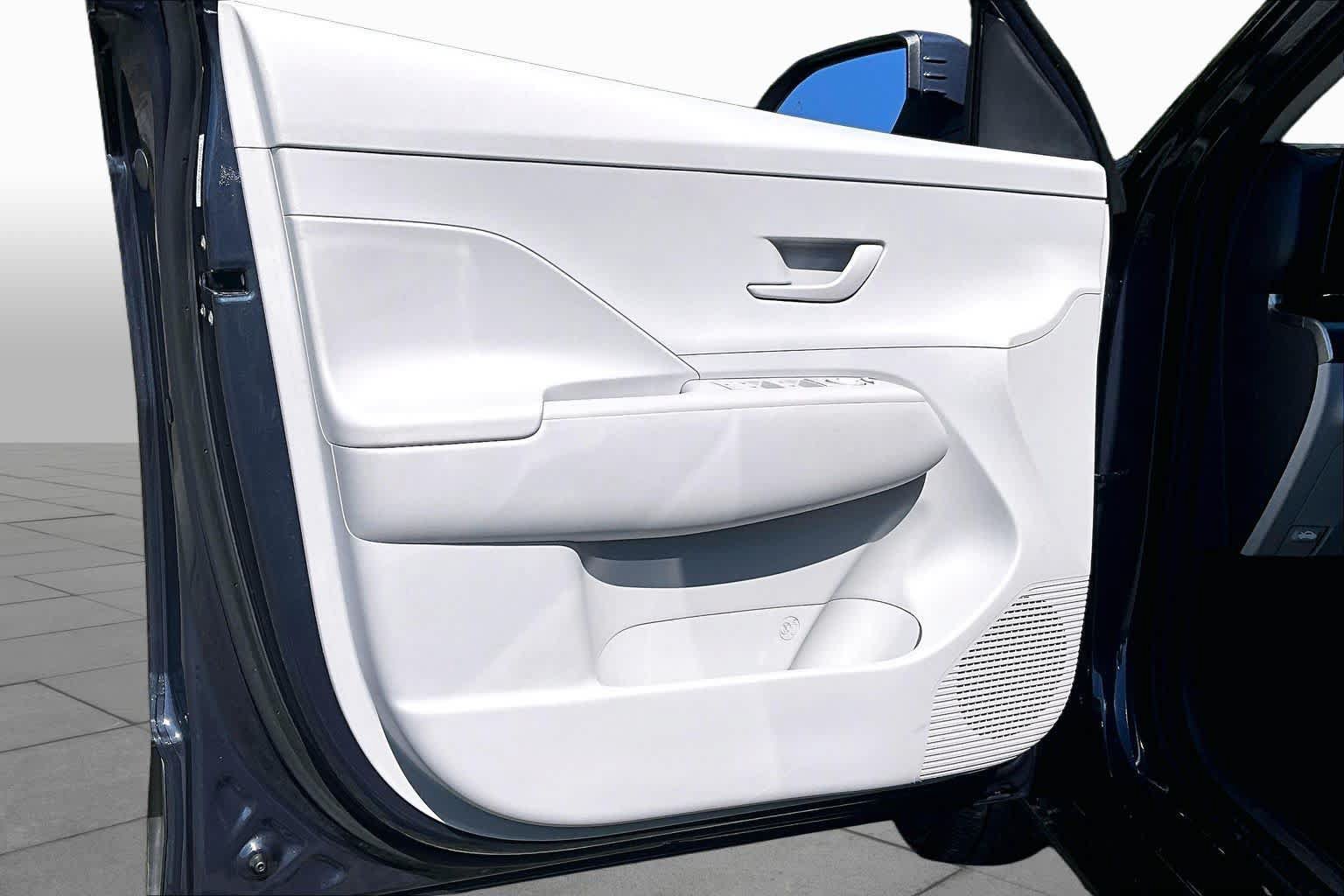 Used 2024 Hyundai Kona SEL FWD image 22