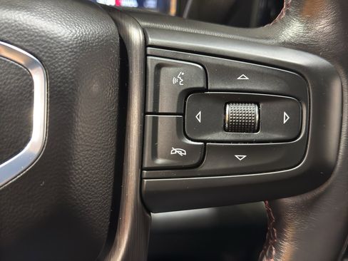 Used 2024 GMC Sierra 2500 AT4X image 33