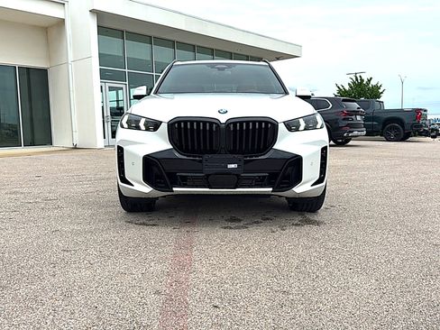 Used 2026 BMW X5 sDrive40i w/ M Sport Package RWD image 2