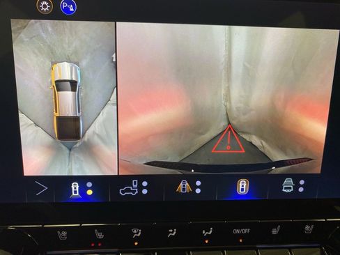 New 2026 Chevrolet Colorado Z71 w/ Technology Package AWD/4WD image 19