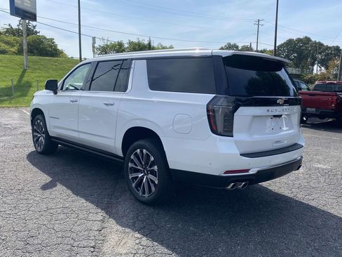 New 2025 Chevrolet Suburban High Country image 5
