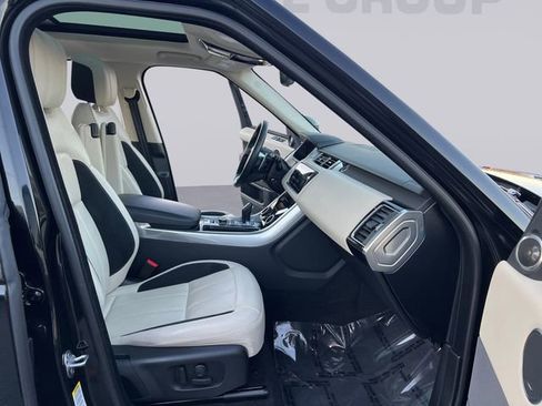 Used 2022 Land Rover Range Rover Sport HSE Dynamic image 17