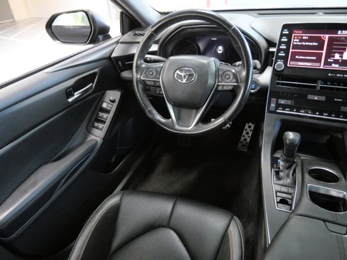 Certified 2021 Toyota Avalon XSE image 10