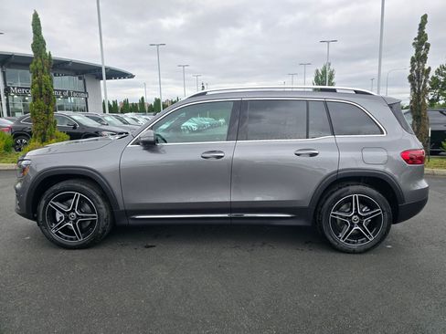 New 2026 Mercedes-Benz GLB 250 4MATIC image 3