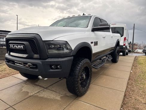 Used 2018 RAM 2500 Power Wagon w/ Leather & Luxury Group image 7