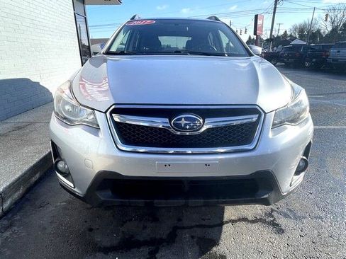 Used 2017 Subaru Crosstrek 2.0i Premium image 4