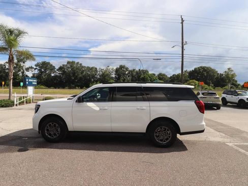 Used 2025 Ford Expedition Max Active AWD/4WD image 8