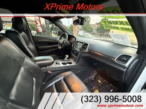 Used 2018 Jeep Grand Cherokee Limited image 38