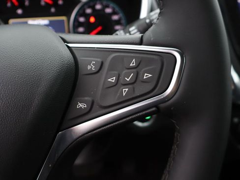 Used 2024 Chevrolet Equinox Premier image 20