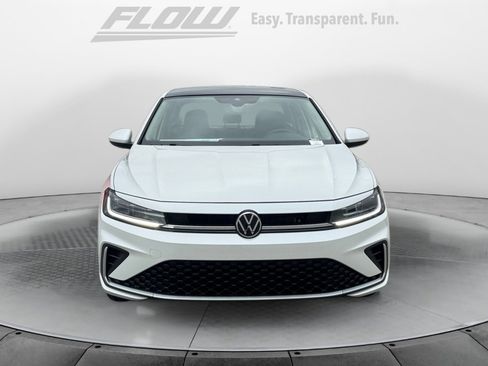 New 2026 Volkswagen Jetta SE image 2