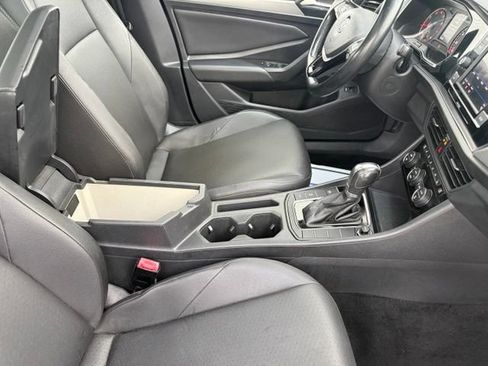 Used 2019 Volkswagen Jetta SE FWD image 14