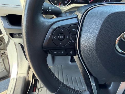 Used 2019 Toyota RAV4 XLE Premium w/ Cold Weather Package FWD image 16