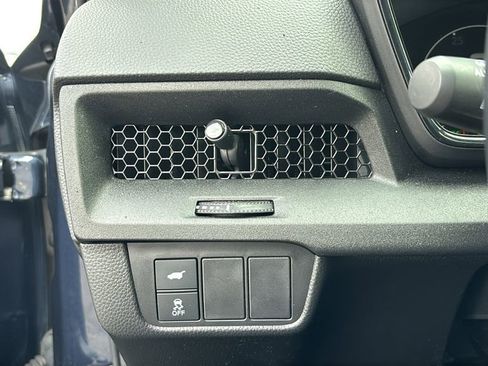 Used 2025 Honda CR-V Sport-L image 15