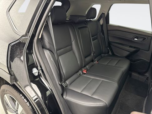 Used 2023 Nissan Rogue SL image 17