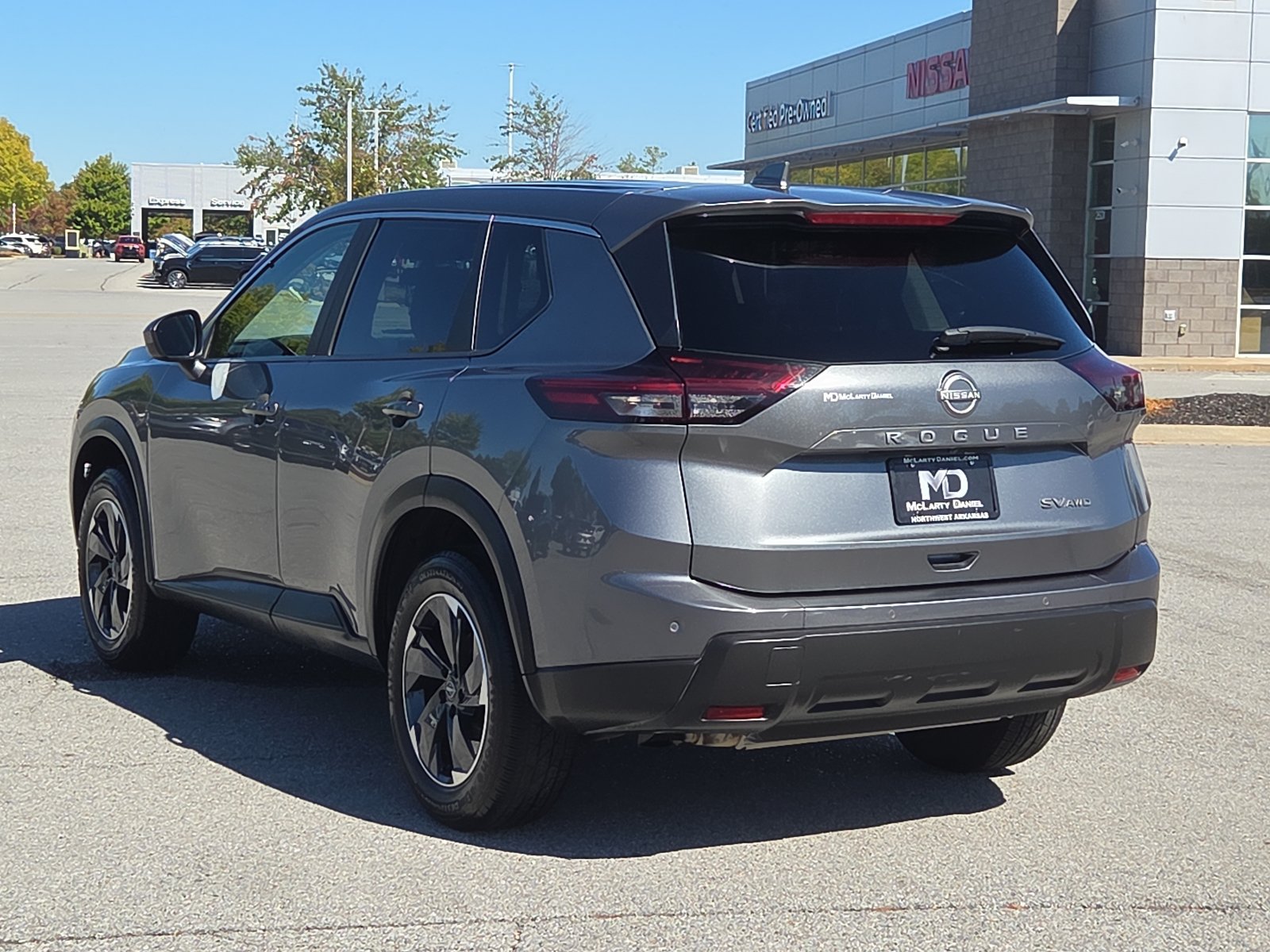 Used 2024 Nissan Rogue SV AWD/4WD image 4