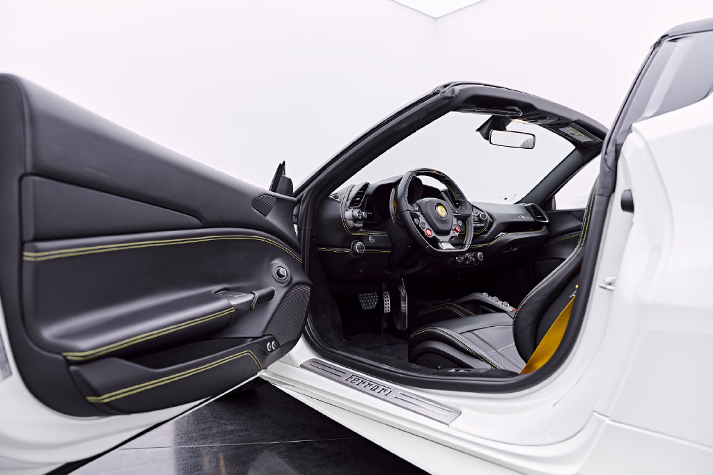 Used 2019 Ferrari 488 Spider RWD image 48