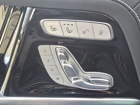 Used 2025 Mercedes-Benz G 63 AMG 4MATIC image 6