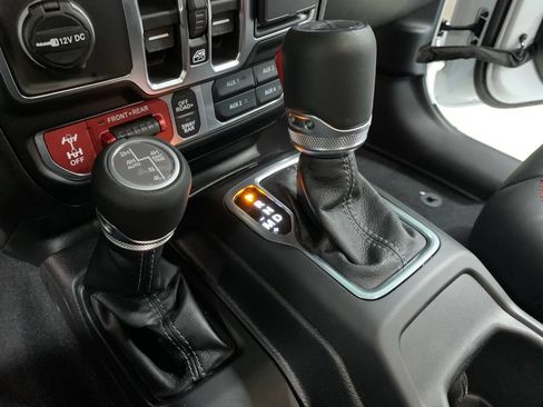 Used 2026 Jeep Gladiator Rubicon AWD/4WD image 29