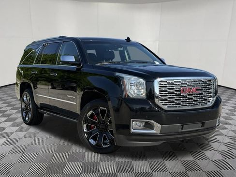 Used 2019 GMC Yukon Denali w/ Denali Ultimate Package AWD/4WD image 4