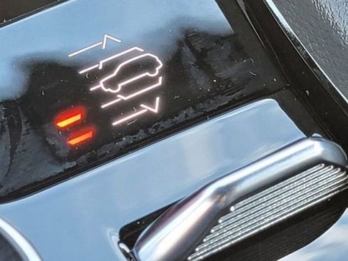 Used 2022 Jeep Grand Cherokee Trailhawk image 4