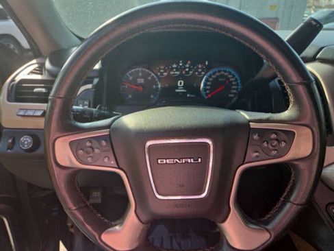 Used 2018 GMC Yukon XL Denali w/ Open Road Package AWD/4WD image 16