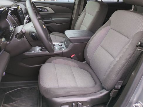 Certified 2023 Chevrolet Traverse LT AWD/4WD image 18