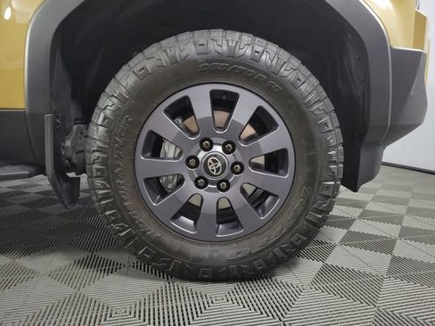 Used 2024 Toyota Land Cruiser image 11