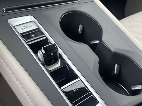 New 2026 Volkswagen Atlas SE FWD image 20