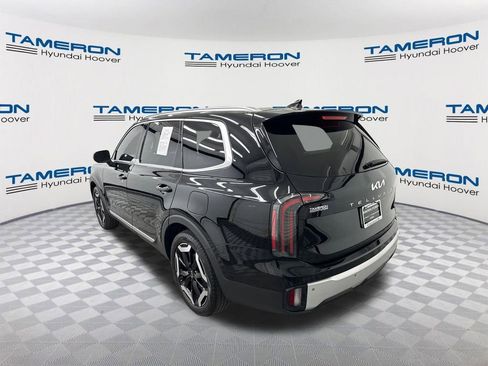 Used 2024 Kia Telluride EX FWD image 3