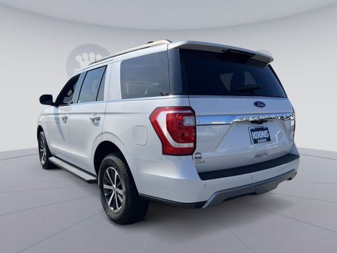 Used 2018 Ford Expedition XLT w/ Cargo Package AWD/4WD image 4