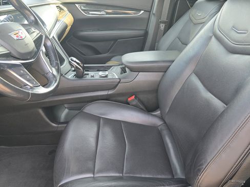Used 2021 Cadillac XT5 Premium Luxury image 7