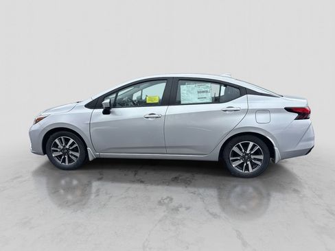 Used 2025 Nissan Versa SV w/ Trunk Package image 2