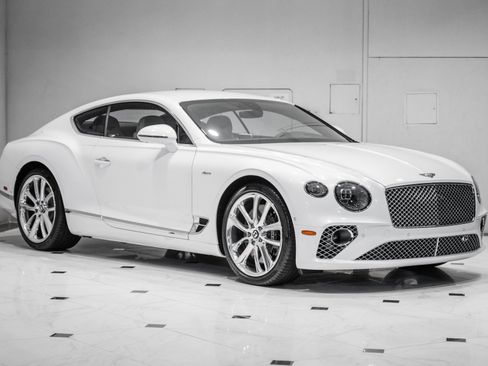 Certified 2023 Bentley Continental GT V8 AWD/4WD image 7