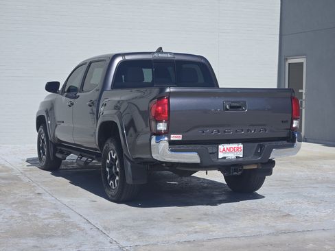 Used 2020 Toyota Tacoma SR5 image 6