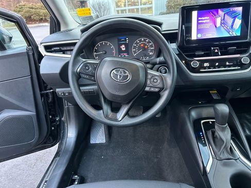 Certified 2025 Toyota Corolla LE image 21