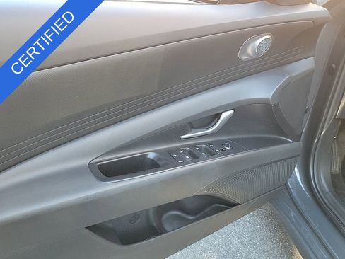 Used 2024 Hyundai Elantra SE image 14