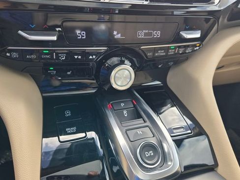Certified 2024 Acura MDX FWD image 18