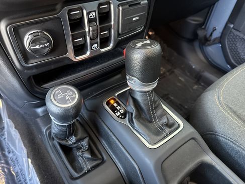 Used 2025 Jeep Wrangler Sahara w/ Safety Group image 24