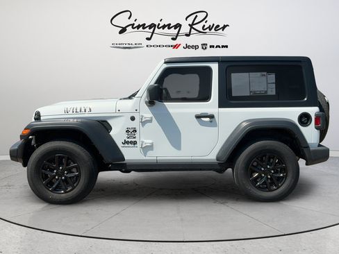 Used 2023 Jeep Wrangler Sport AWD/4WD image 4