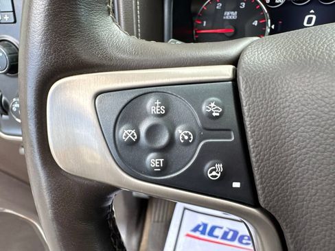 Used 2015 GMC Sierra 2500 Denali w/ Duramax Plus Package AWD/4WD image 19